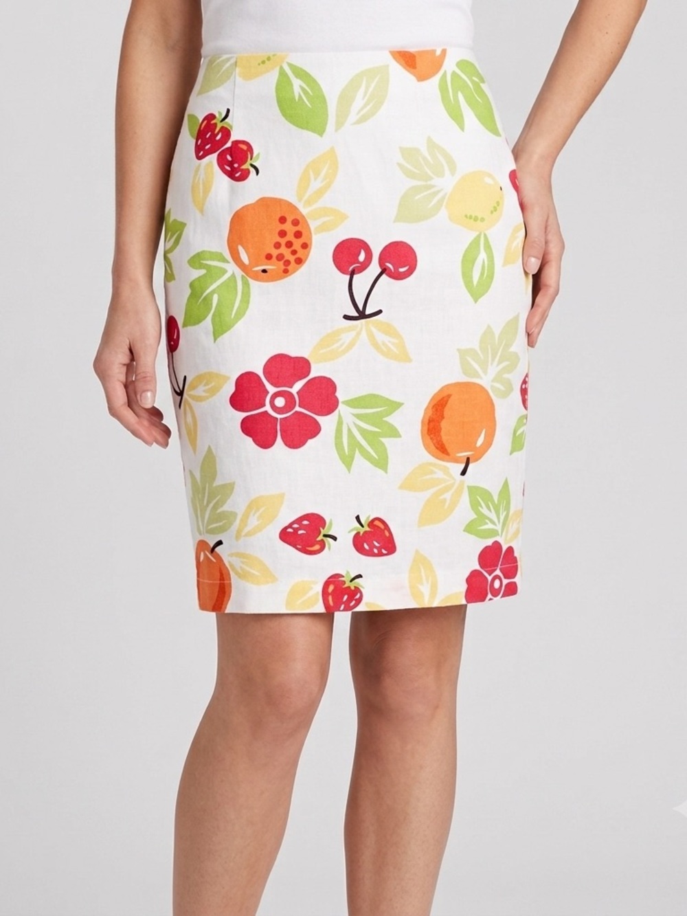Vintage Talbots Fruit Floral Pencil Skirt Size 6 Made in USA